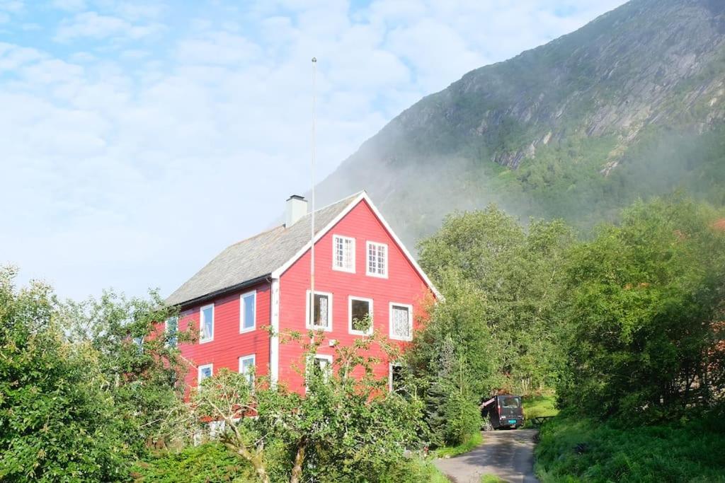 Apartment With Lake View In Jolster Årdal Esterno foto